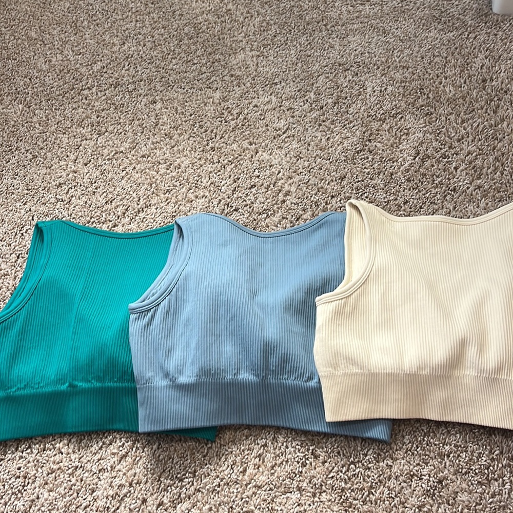 WORKOUT TOPS - Picture 2 of 2